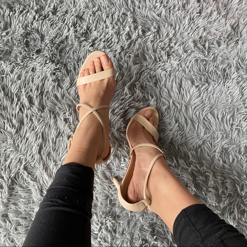 Nude Strappy Heels✨